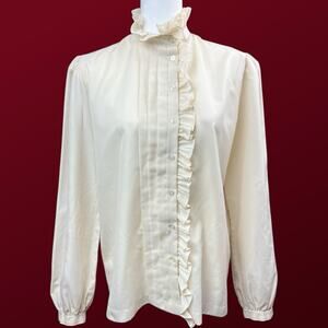 80's Vintage Cream Pleated Ruffle Tuxedo Side Button Ruffle Neck Blouse Top 16
